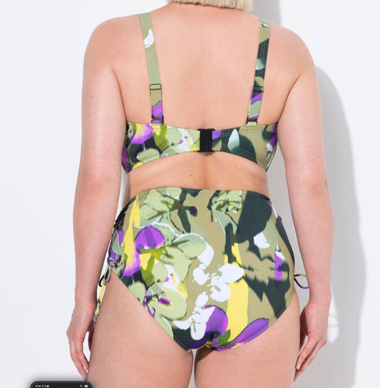 Bikini con fiori, spalline regolabili, arricciatura e slip a vita alta