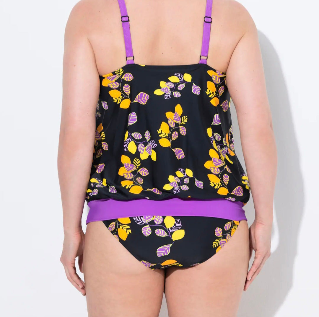 Tankini con limoni, coppe morbide, scollo rotondo e spalline regolabili