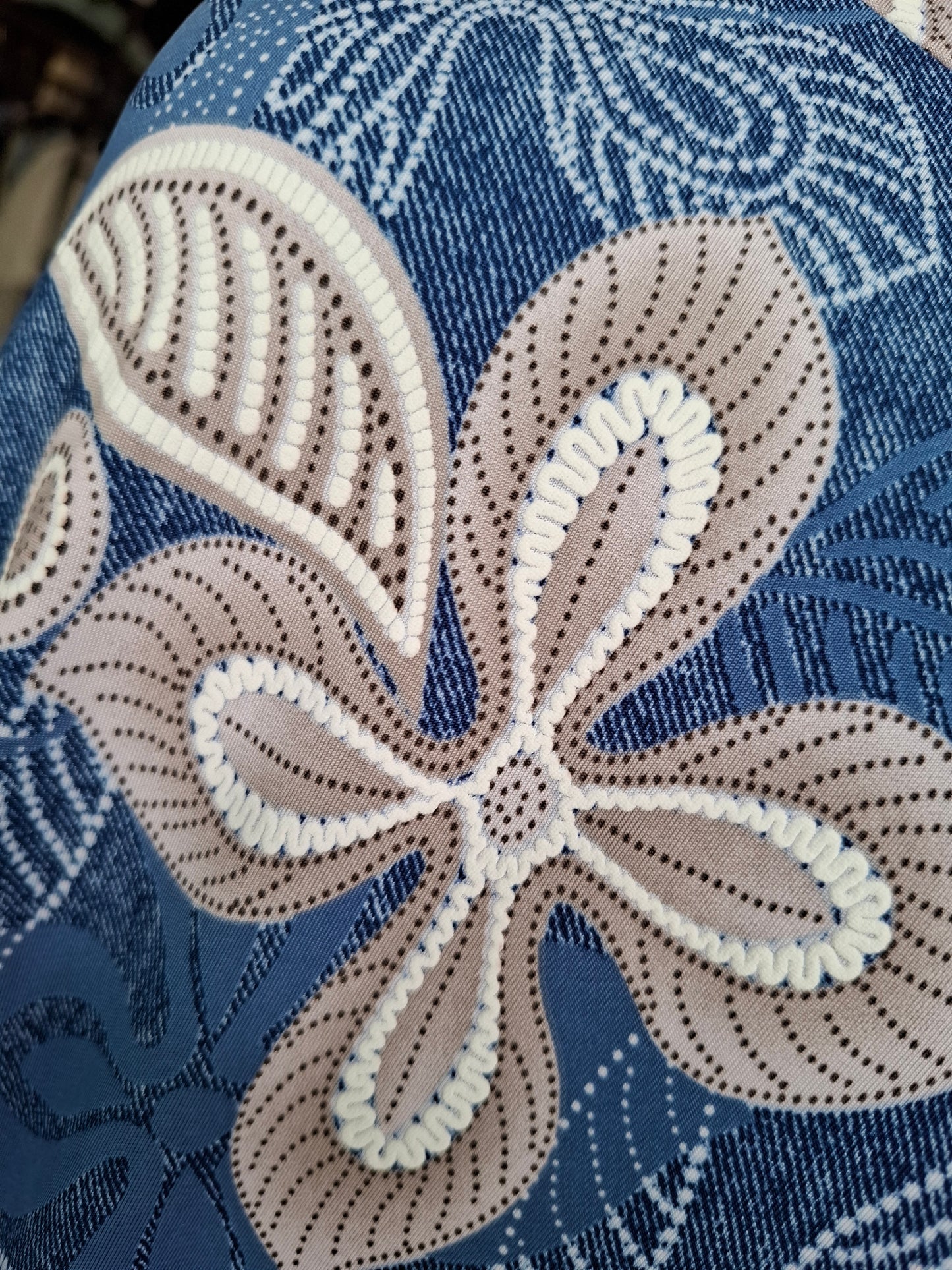 Topaia Jersey Rilievo — Abito Made in Italy che Abbraccia le Curve